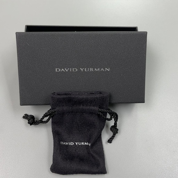 David Yurman 8 mm Spiritual Beads Bracelet
Black Onyx Matte Silver Adjustable DY - Picture 3 of 4